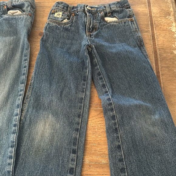 2 Pairs of Cinch size 8s Jeans - Picture 2 of 5